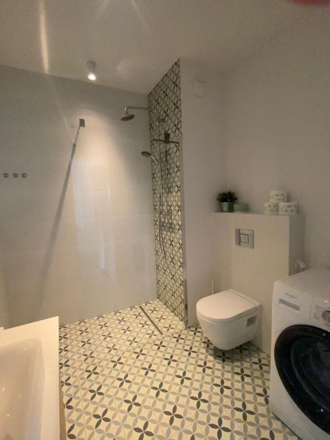 Mint House Butas *